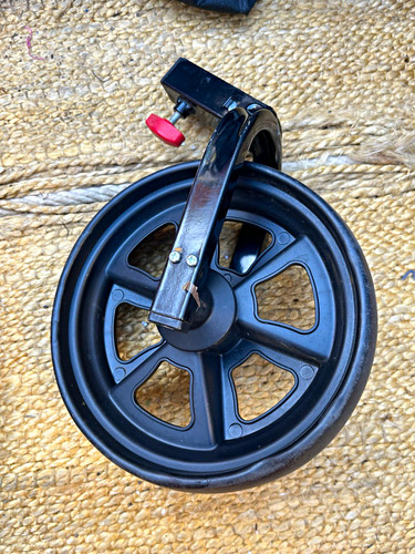 Front wheel for - golf, trolley